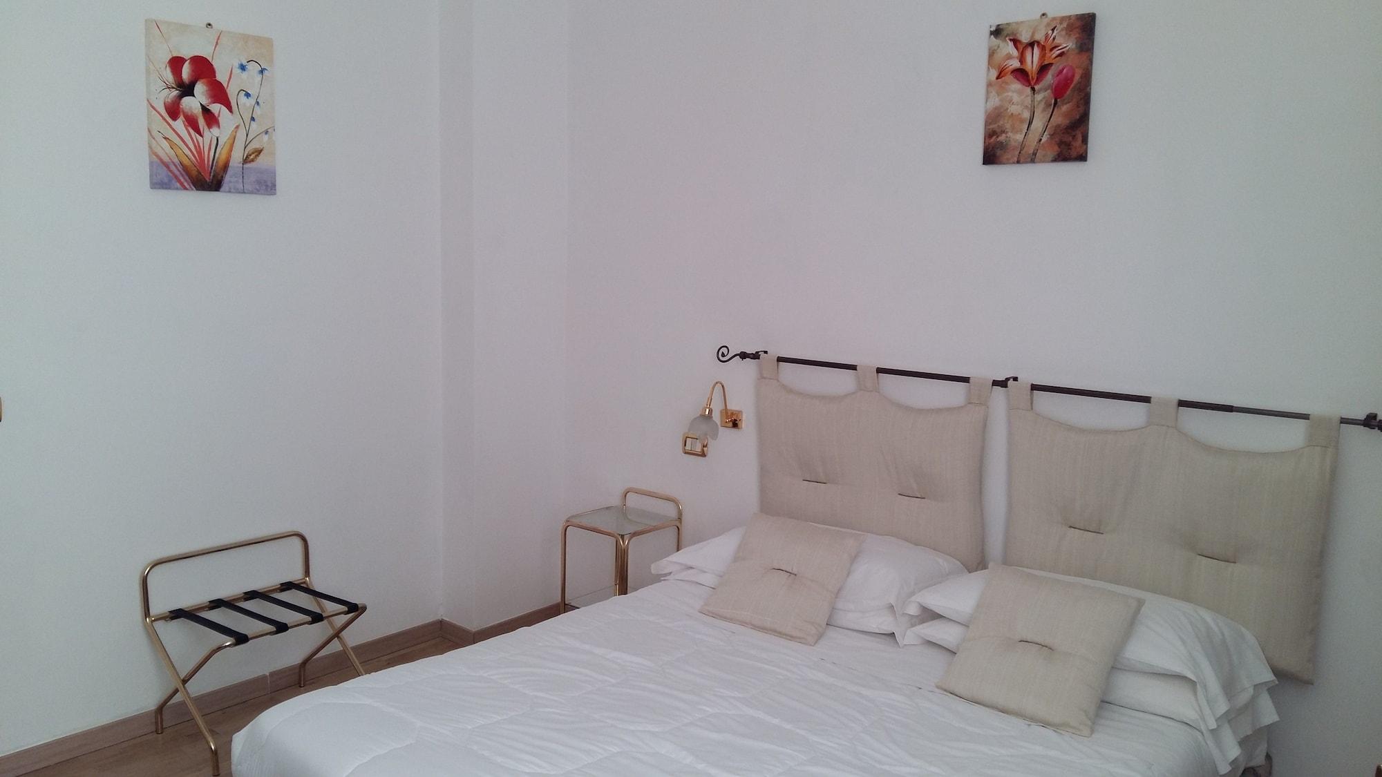 Hotel Villa Delle Ortensie Sant'Omobono Terme Экстерьер фото