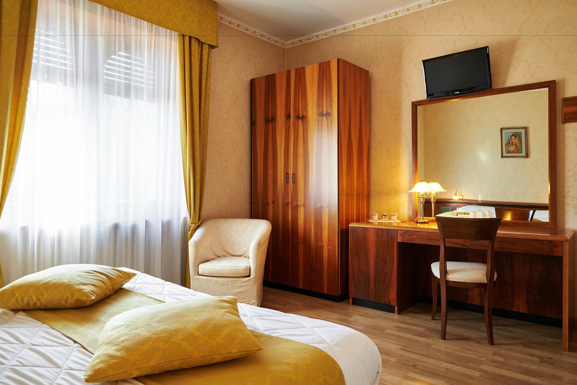 Hotel Villa Delle Ortensie Sant'Omobono Terme Экстерьер фото