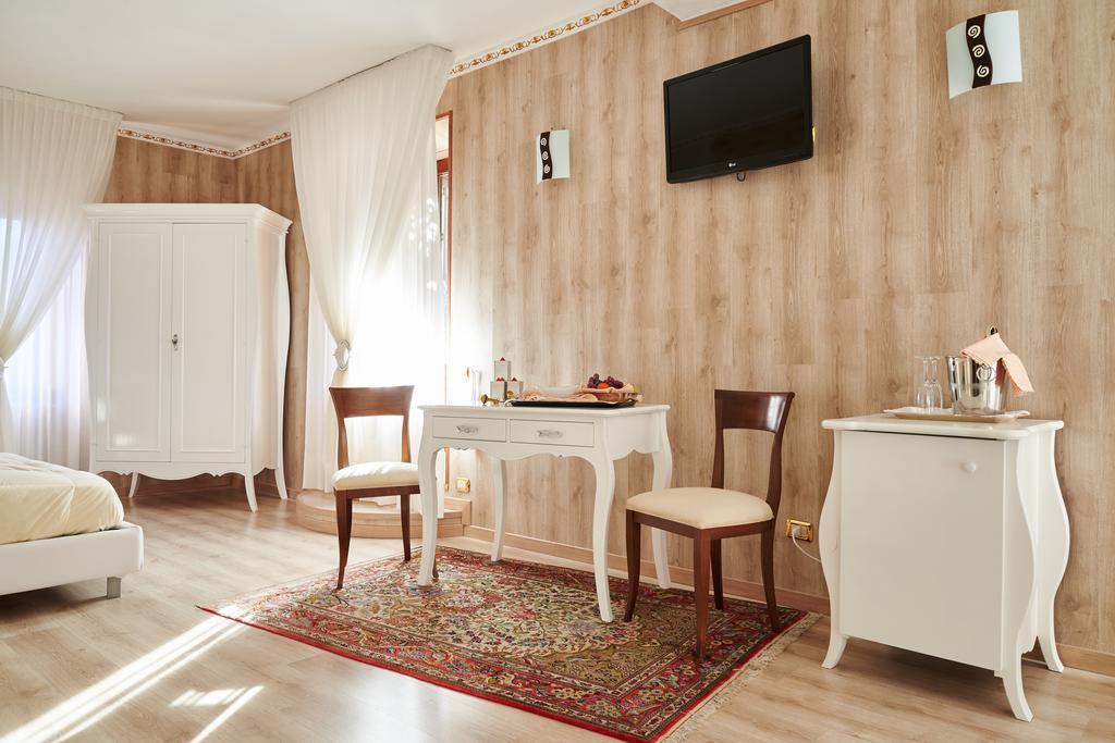 Hotel Villa Delle Ortensie Sant'Omobono Terme Экстерьер фото