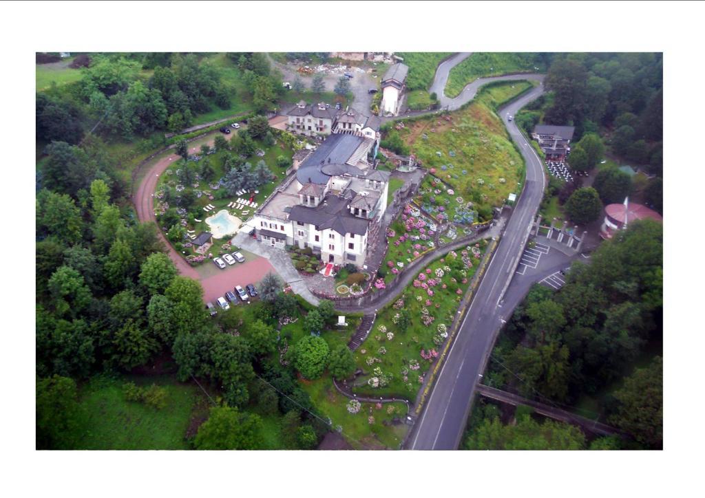Hotel Villa Delle Ortensie Sant'Omobono Terme Экстерьер фото