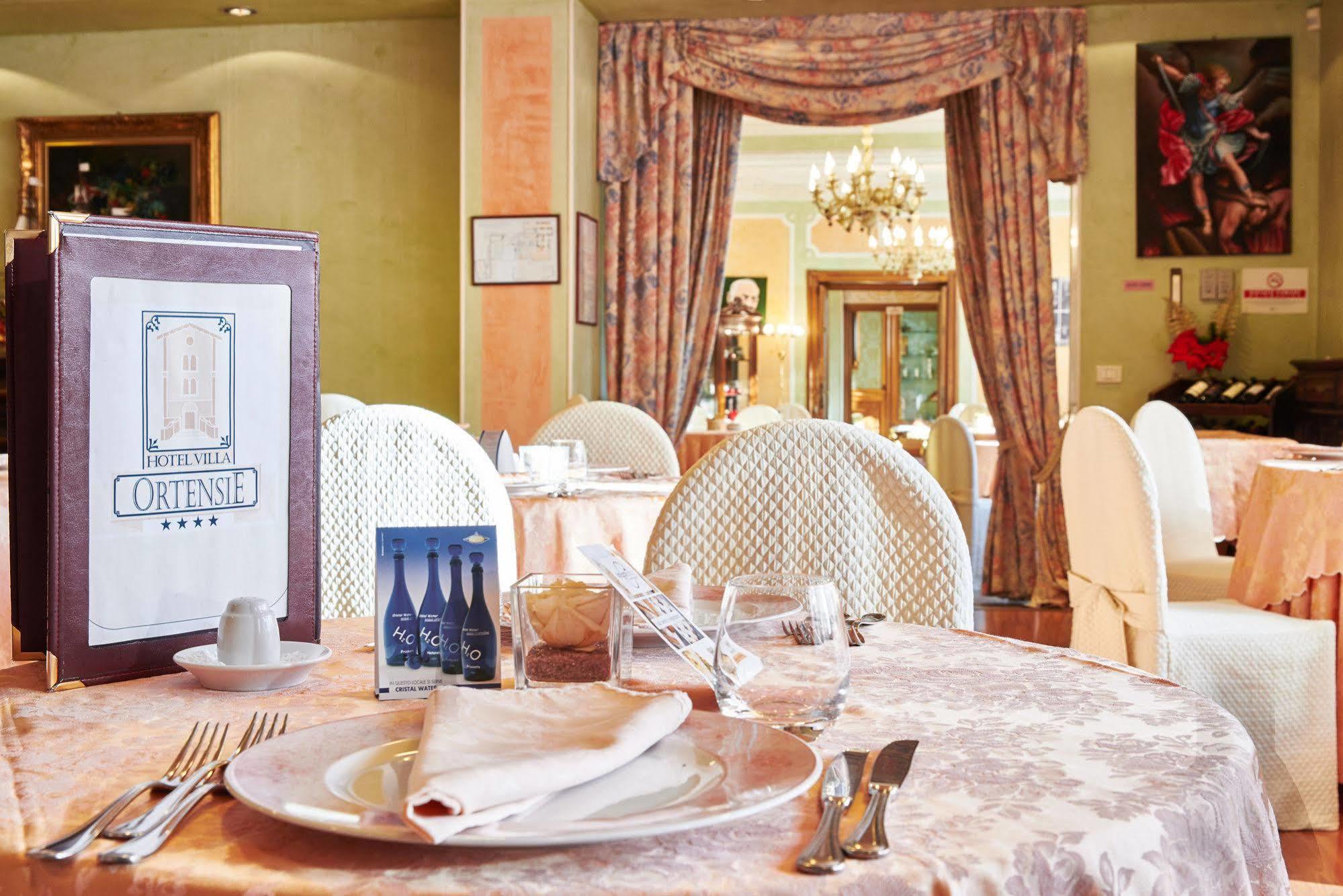 Hotel Villa Delle Ortensie Sant'Omobono Terme Экстерьер фото
