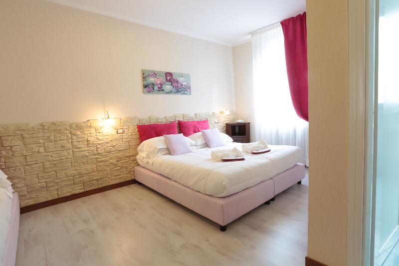 Hotel Villa Delle Ortensie Sant'Omobono Terme Экстерьер фото